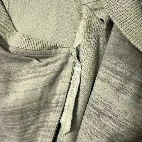 Lululemon Mula Bundle Wrap - Size 2 (Oversized) - Picture 4 of 9